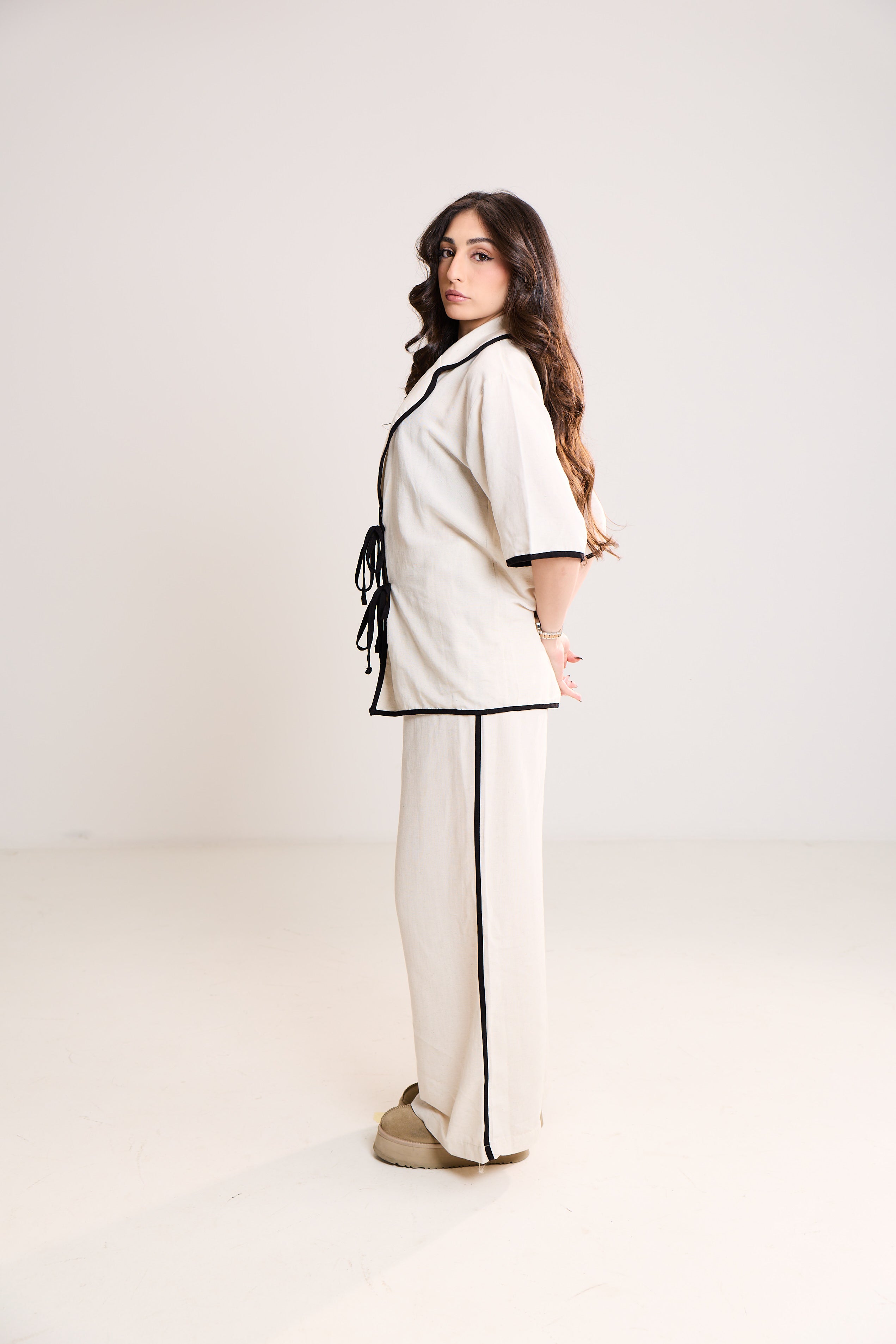Samantha set